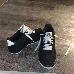 Nike air force 1s.